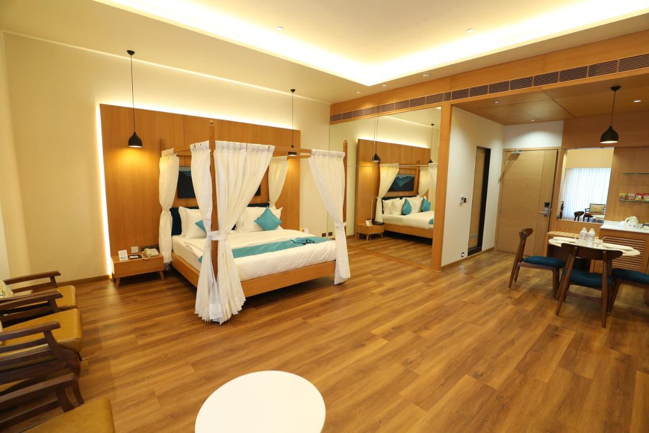 Hotel Blueivy Ананд Екстер'єр фото