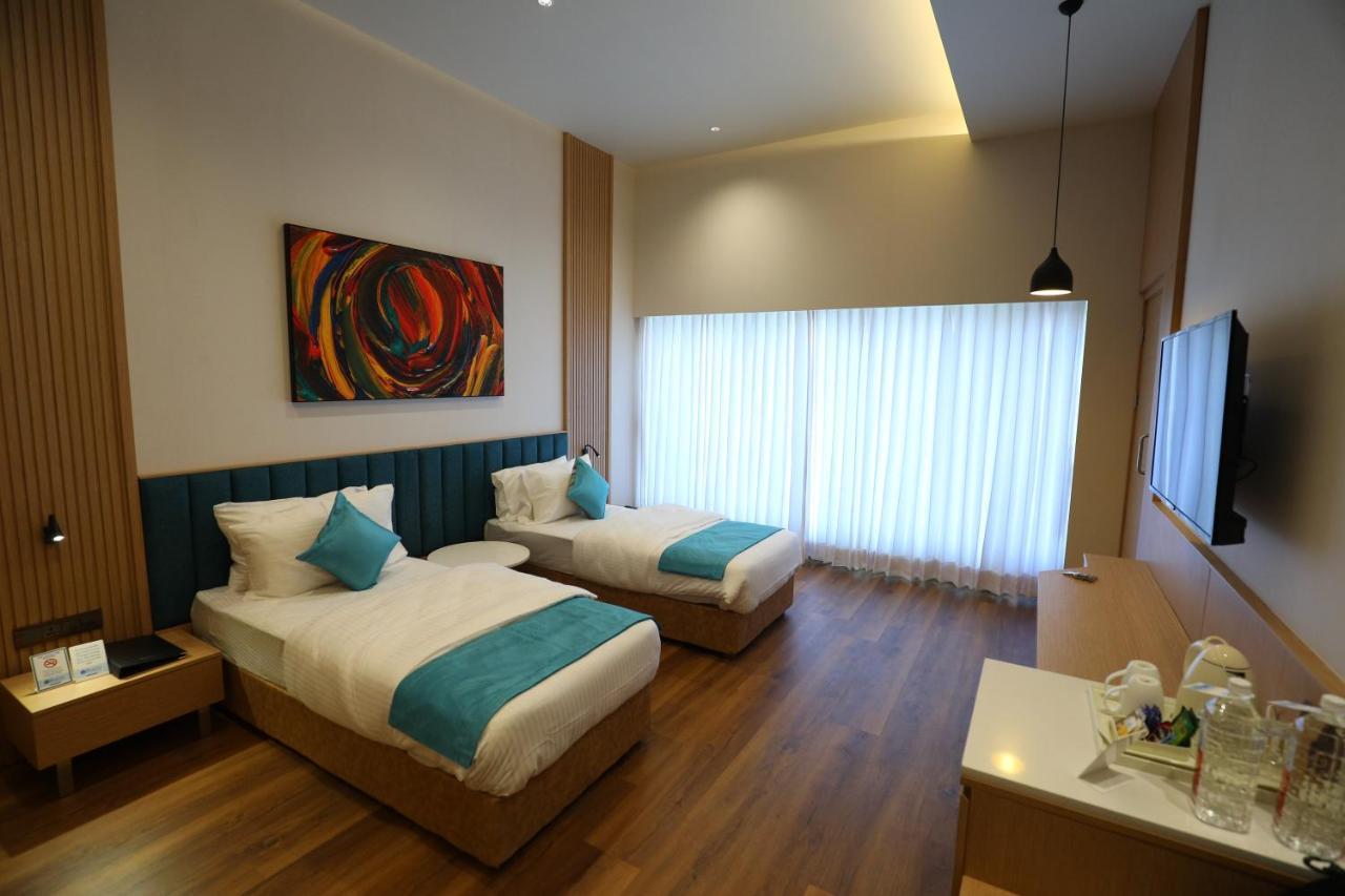 Hotel Blueivy Ананд Екстер'єр фото