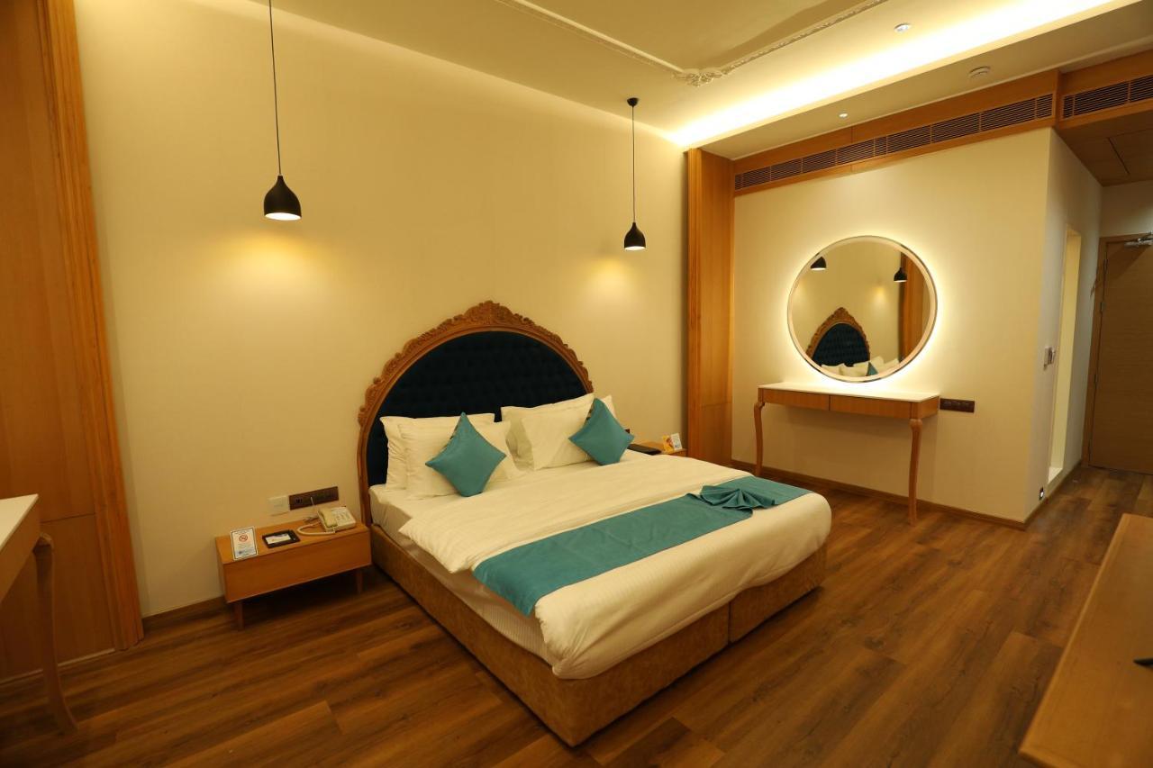 Hotel Blueivy Ананд Екстер'єр фото