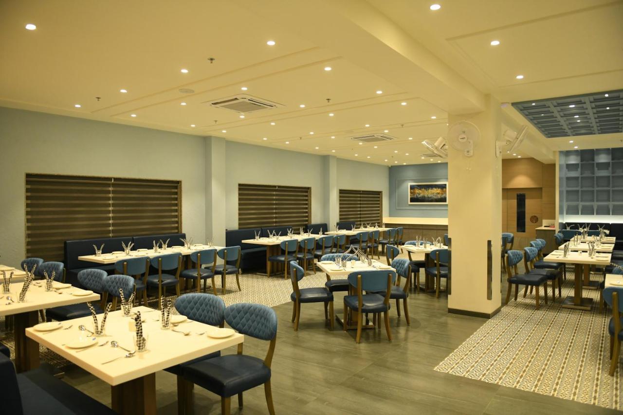 Hotel Blueivy Ананд Екстер'єр фото