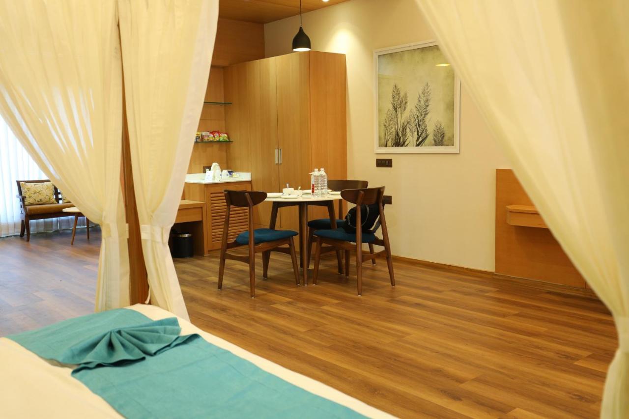 Hotel Blueivy Ананд Екстер'єр фото